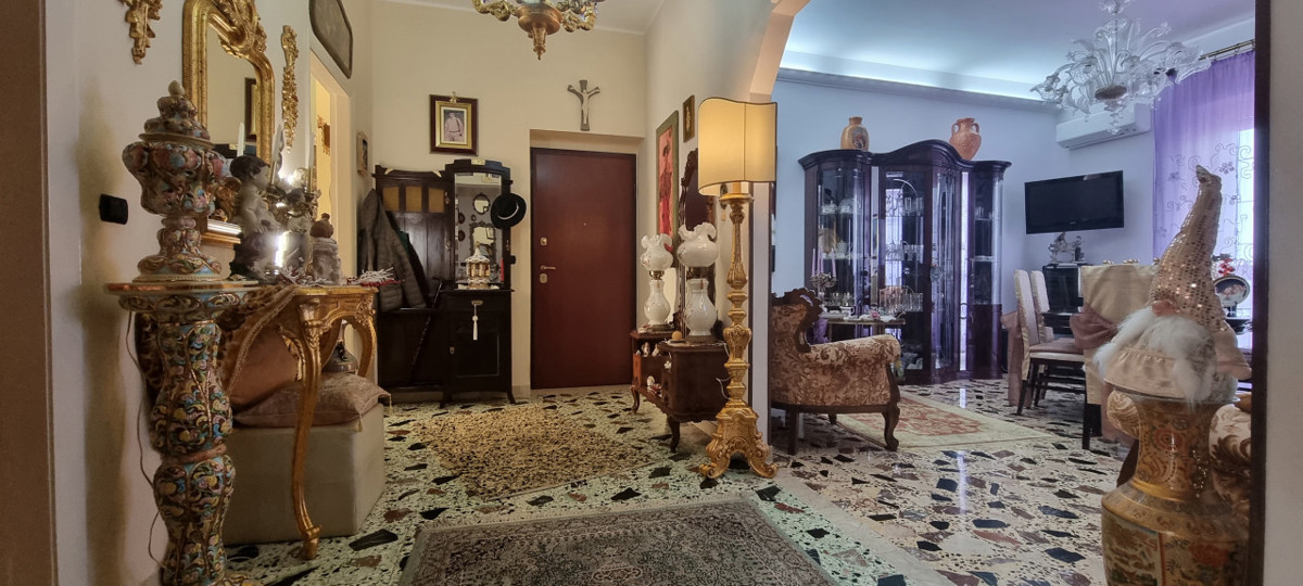 Foto 2 di 36 - Appartamento in vendita a Milazzo