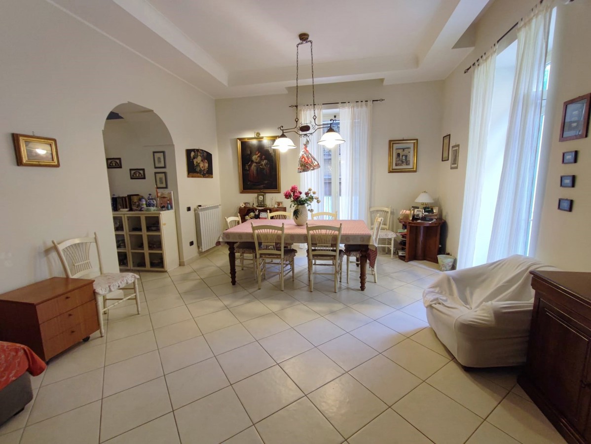 Foto 6 di 32 - Appartamento in vendita a Napoli