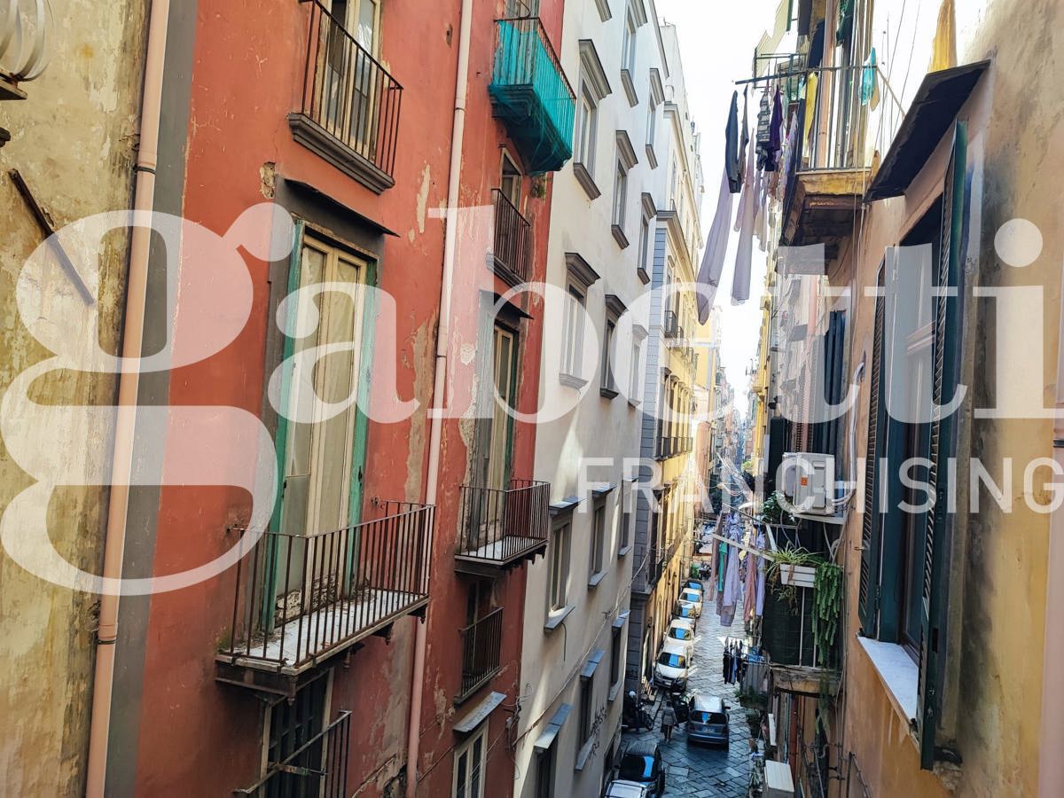 Foto 29 di 32 - Appartamento in vendita a Napoli