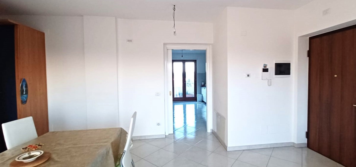 Foto 17 di 18 - Appartamento in vendita a Frosinone