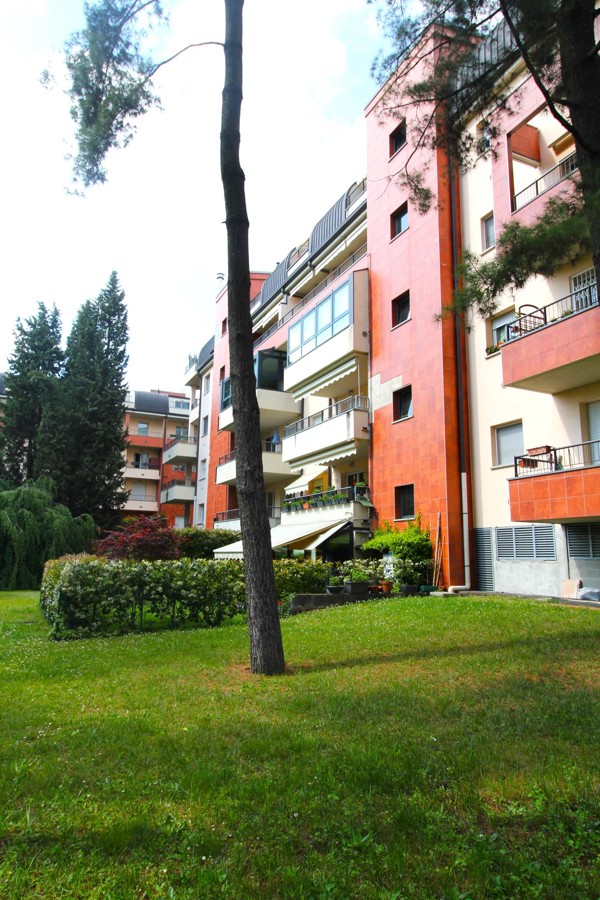 Foto 21 di 27 - Appartamento in vendita a Legnano