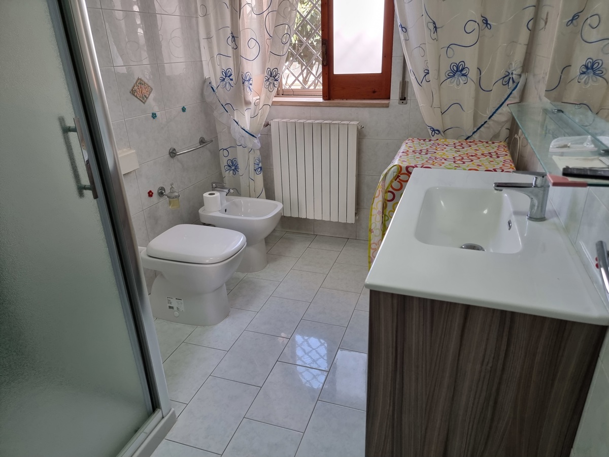 Foto 12 di 24 - Appartamento in vendita a Taranto