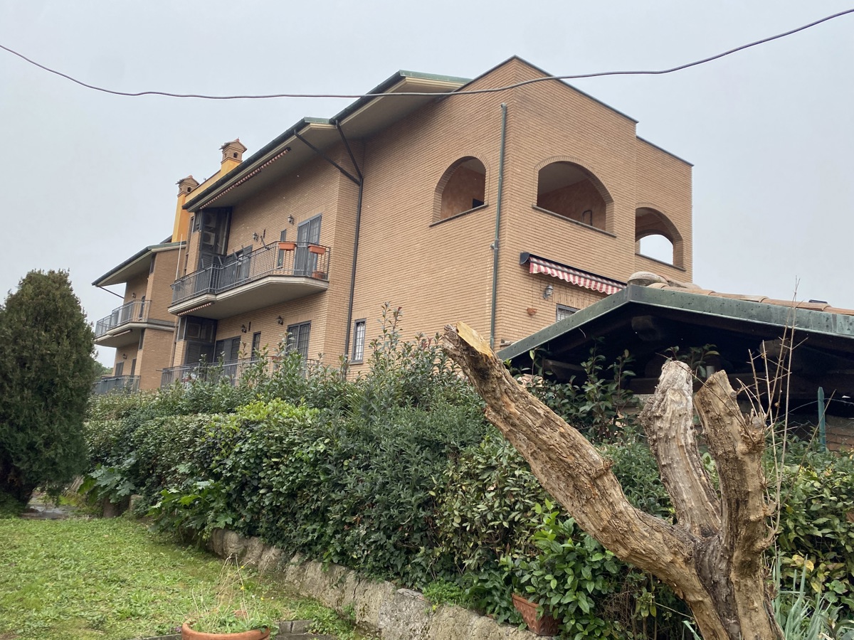 Foto 1 di 52 - Appartamento in vendita a Marino