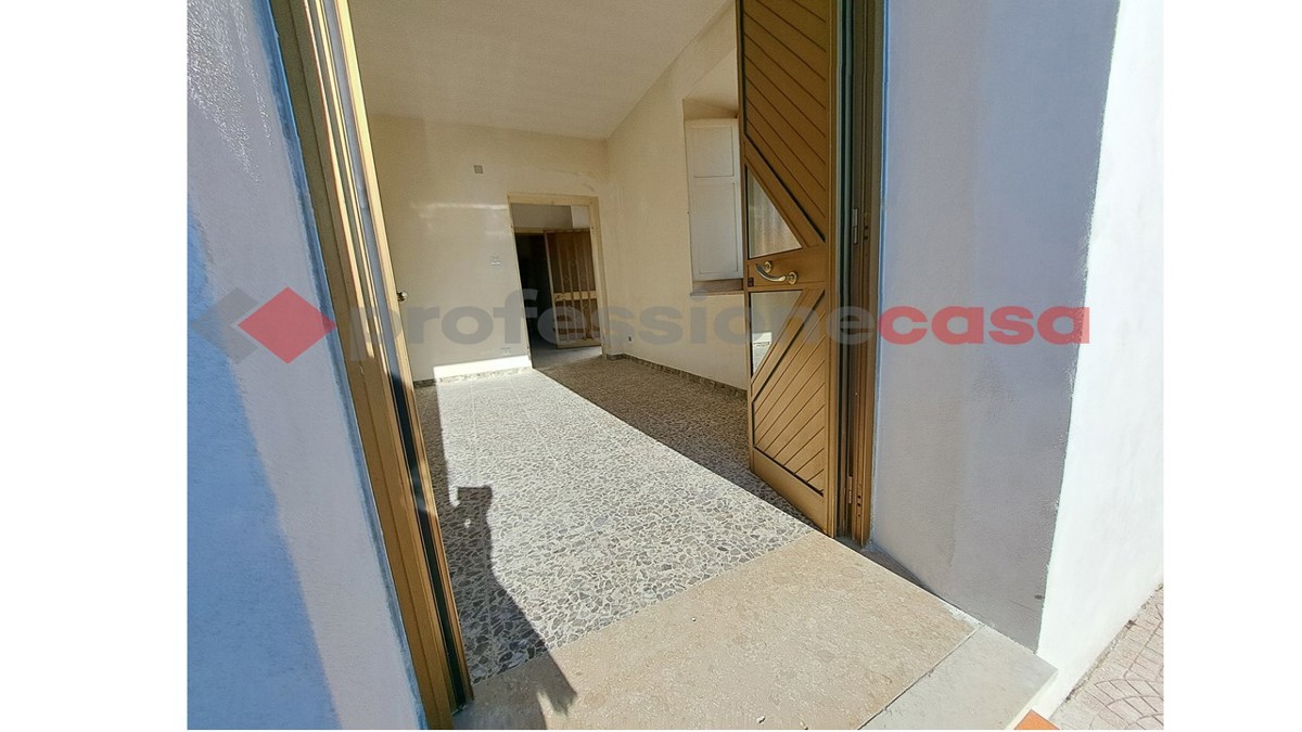 Foto 3 di 11 - Casa indipendente in vendita a Castelliri