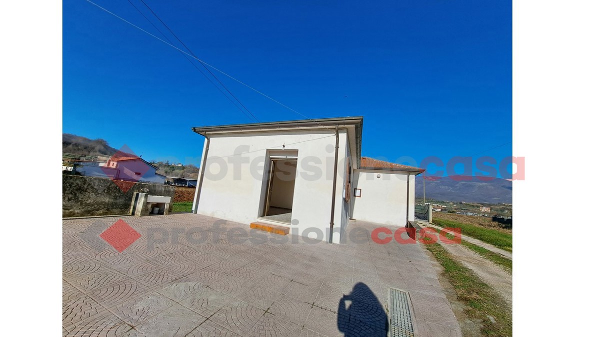 Casa indipendente in vendita a Castelliri (FR)