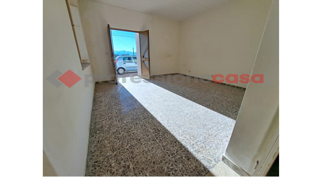 Foto 7 di 11 - Casa indipendente in vendita a Castelliri