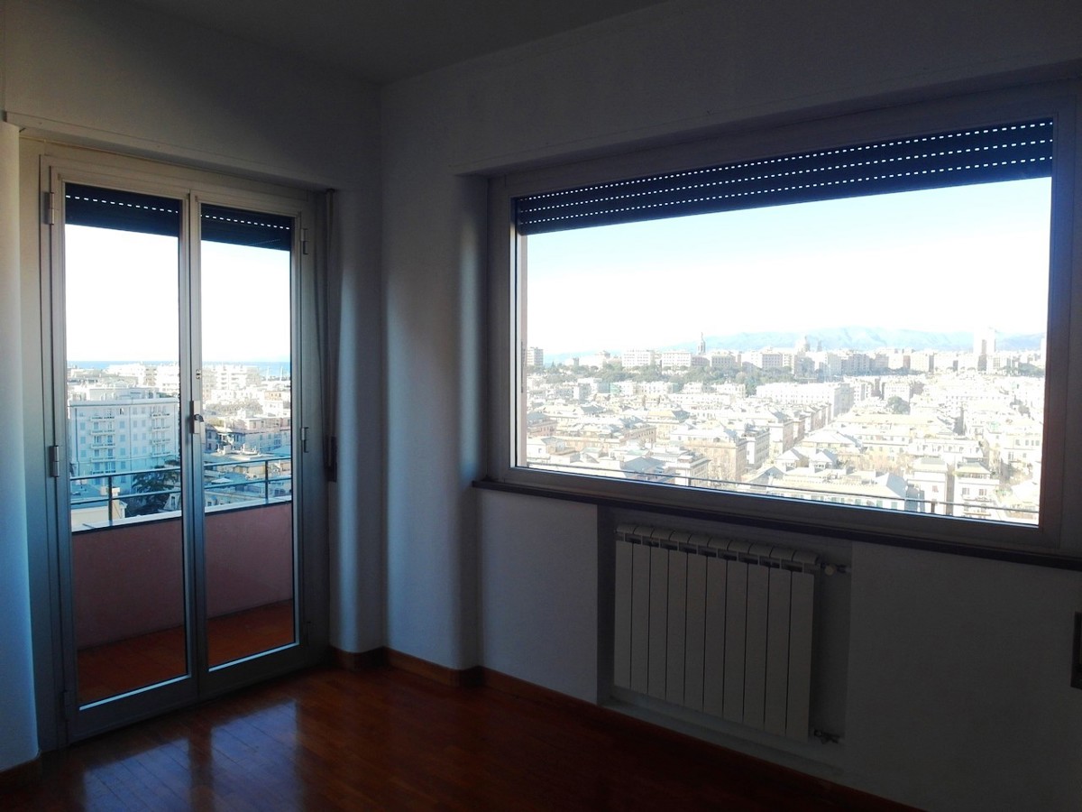 Appartamento di 150 mq in affitto - Genova