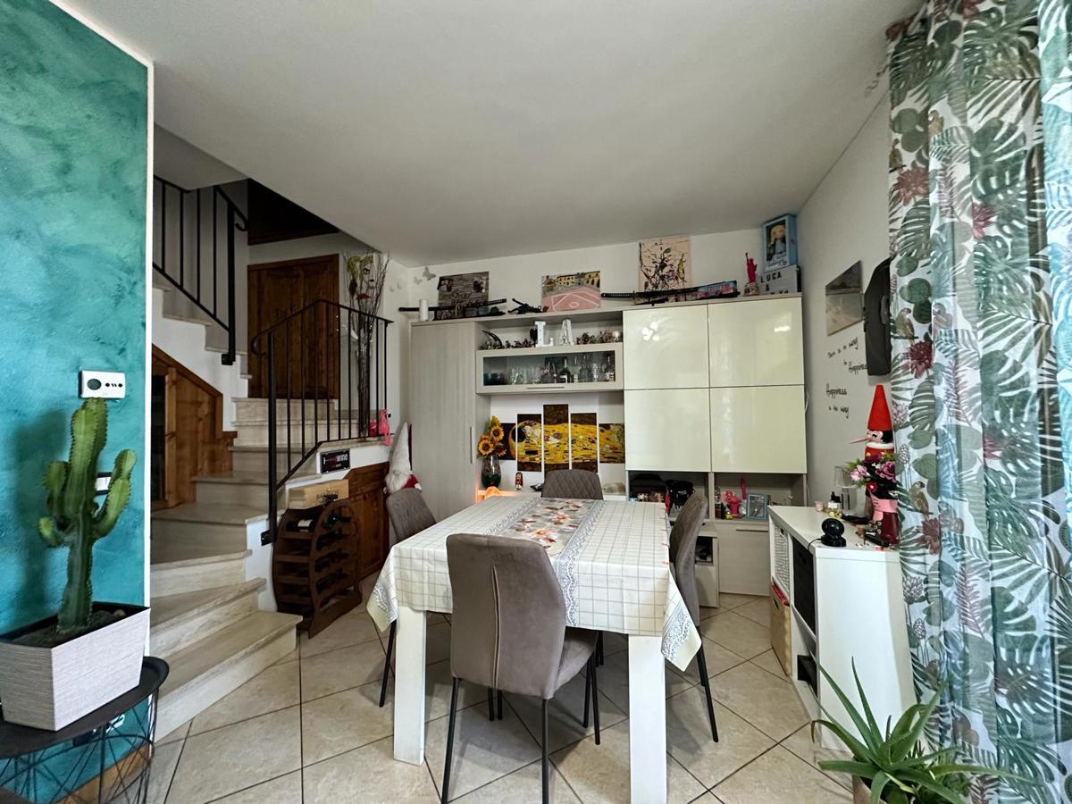 Foto 3 di 24 - Appartamento in vendita a Arezzo