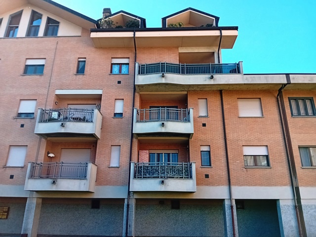 Foto 1 di 27 - Appartamento in vendita a Tribiano