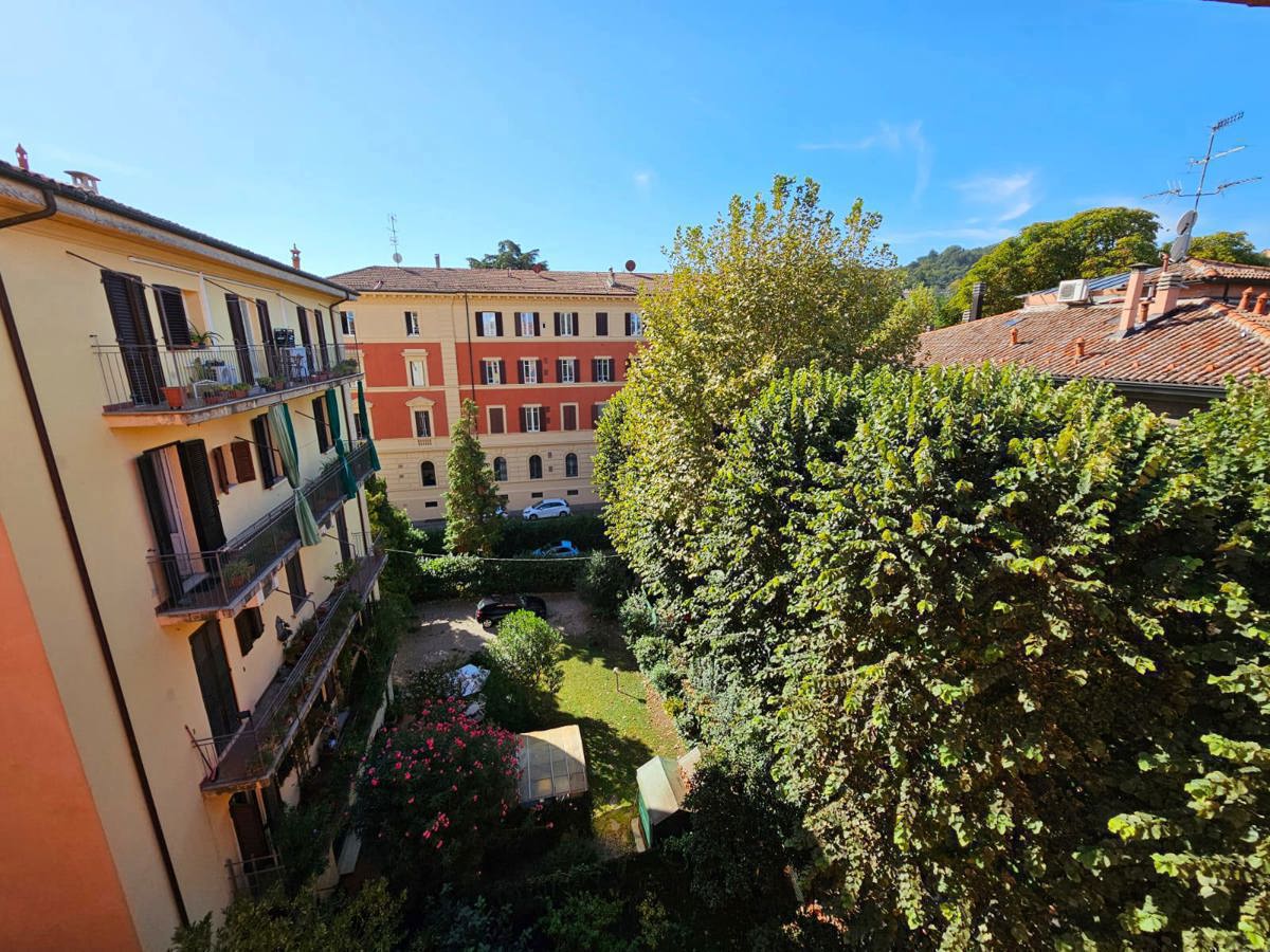 Foto 8 di 15 - Appartamento in vendita a Bologna