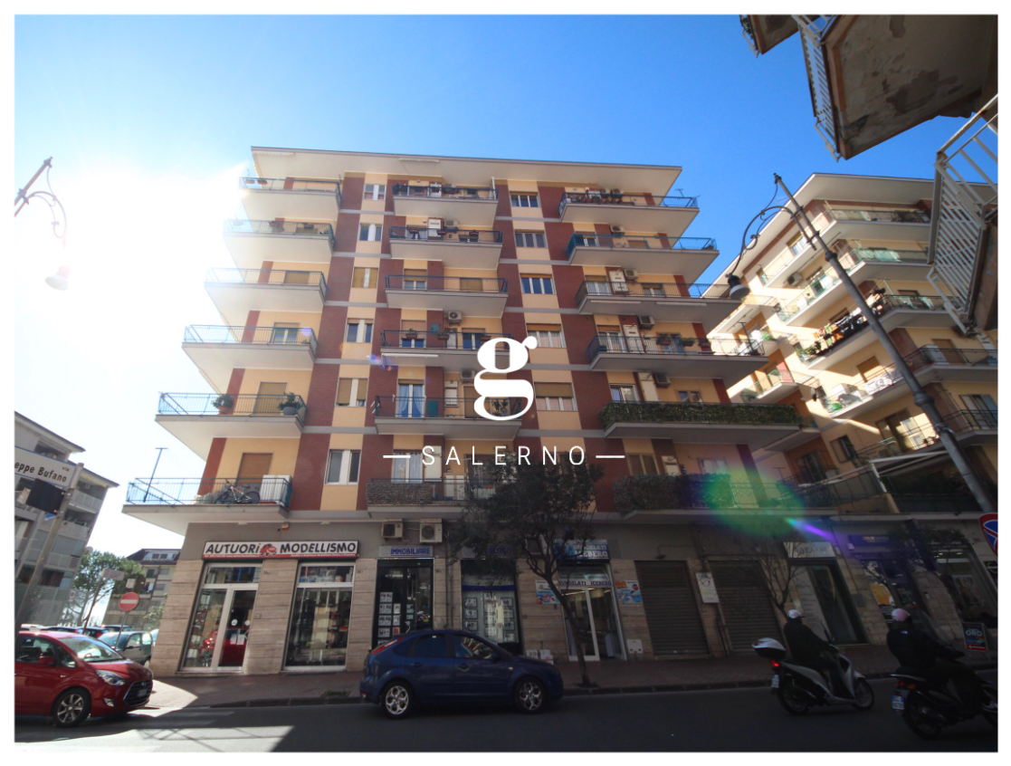 Foto 23 di 24 - Appartamento in vendita a Salerno