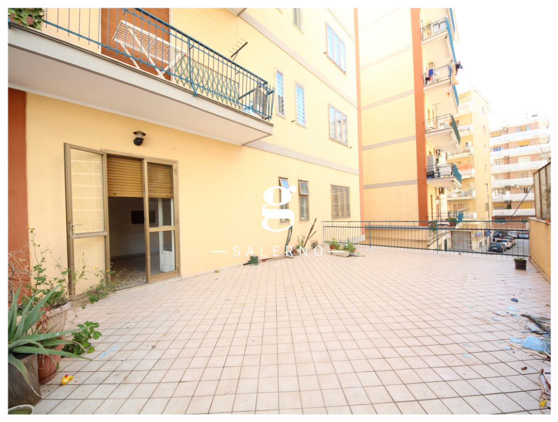 Foto 15 di 24 - Appartamento in vendita a Salerno