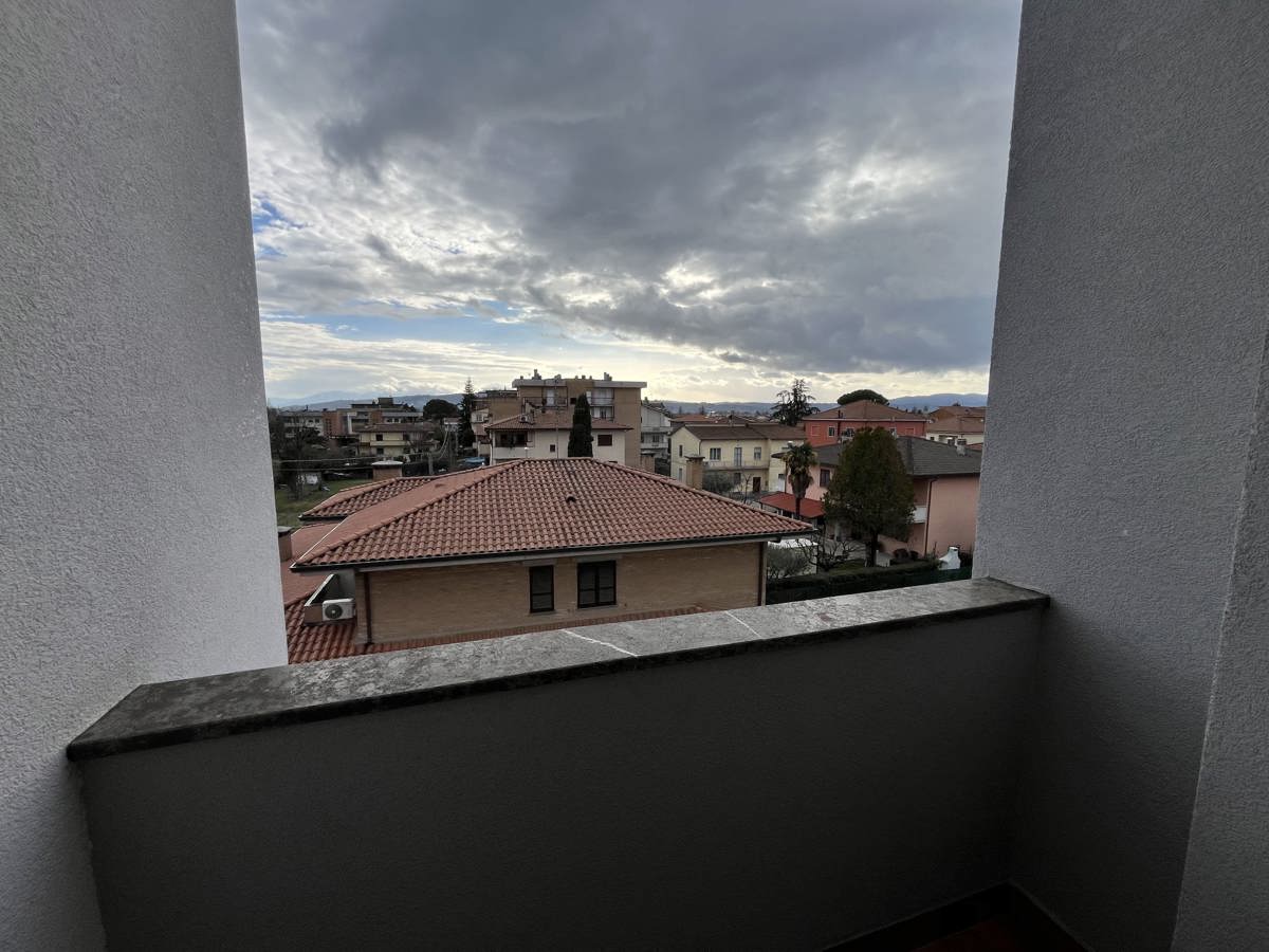 Foto 8 di 18 - Appartamento in vendita a Foligno