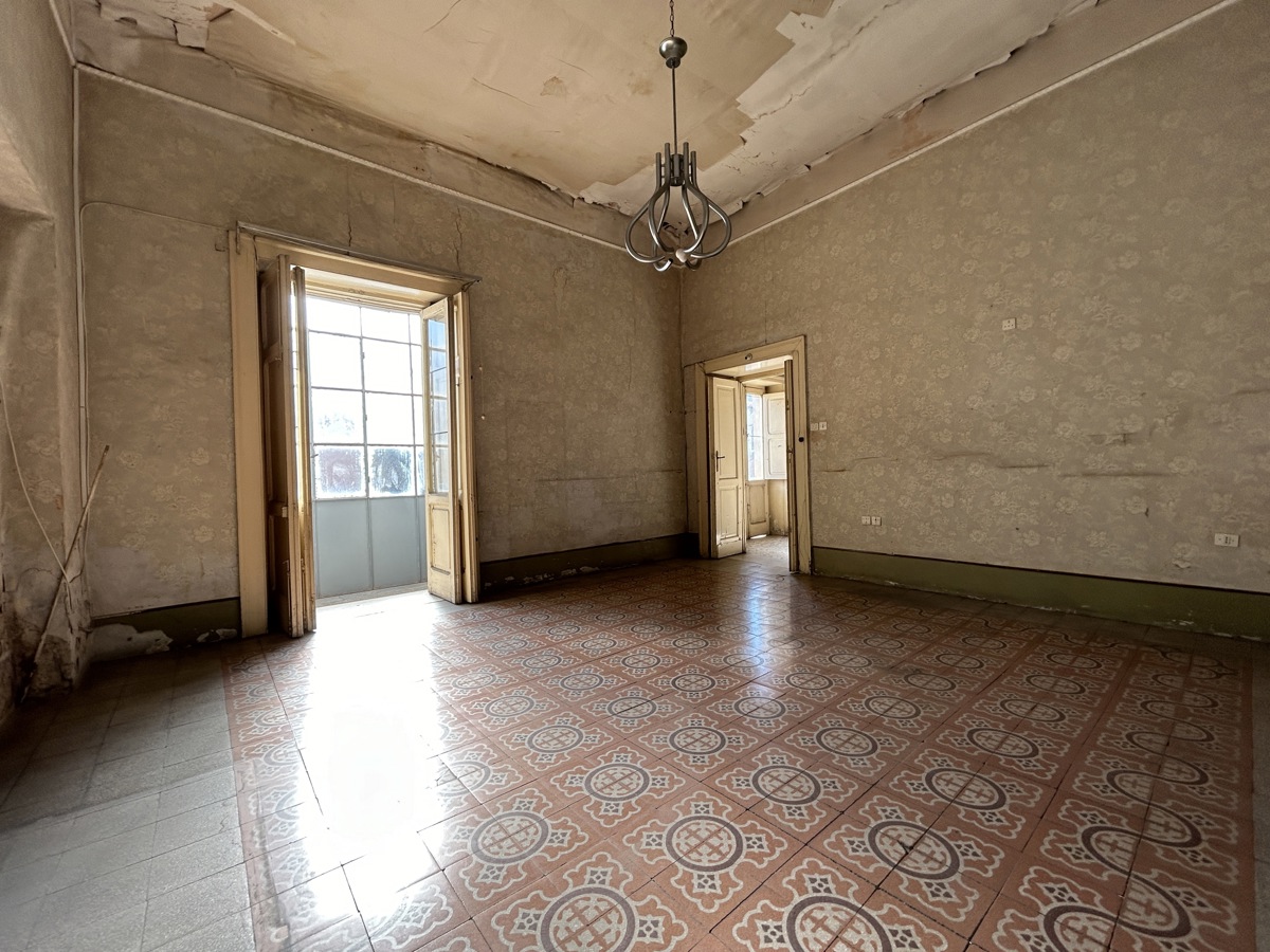 Foto 15 di 25 - Palazzo o stabile in vendita a Crispano