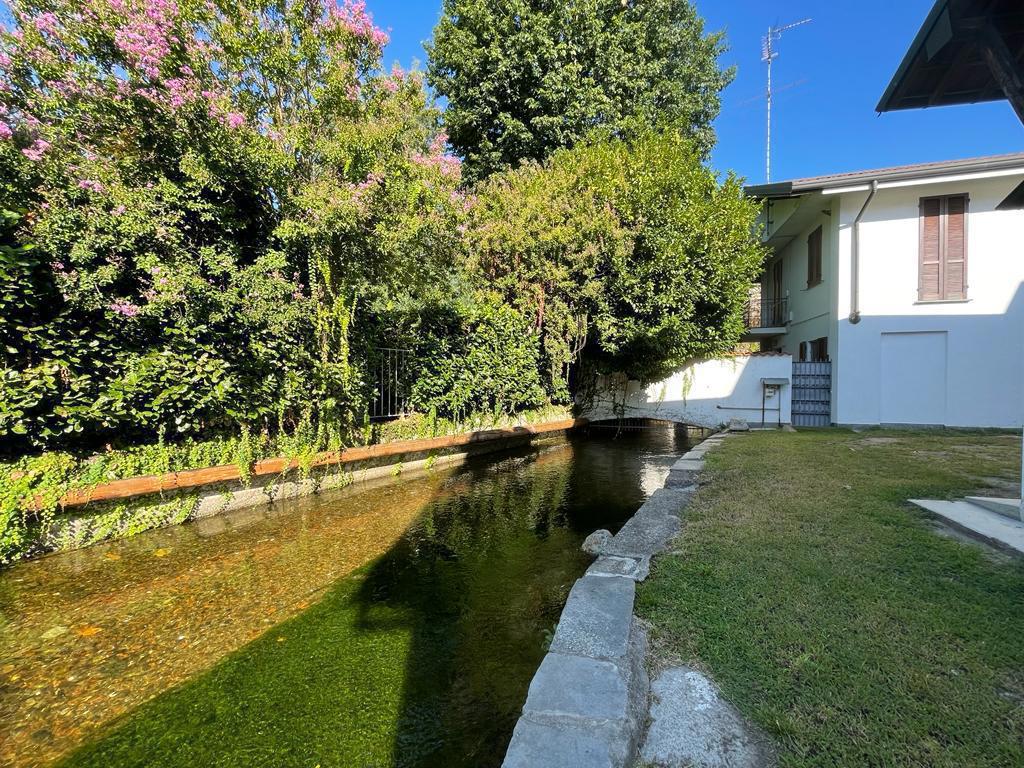 Foto 8 di 10 - Casa indipendente in vendita a Boffalora Sopra Ticino