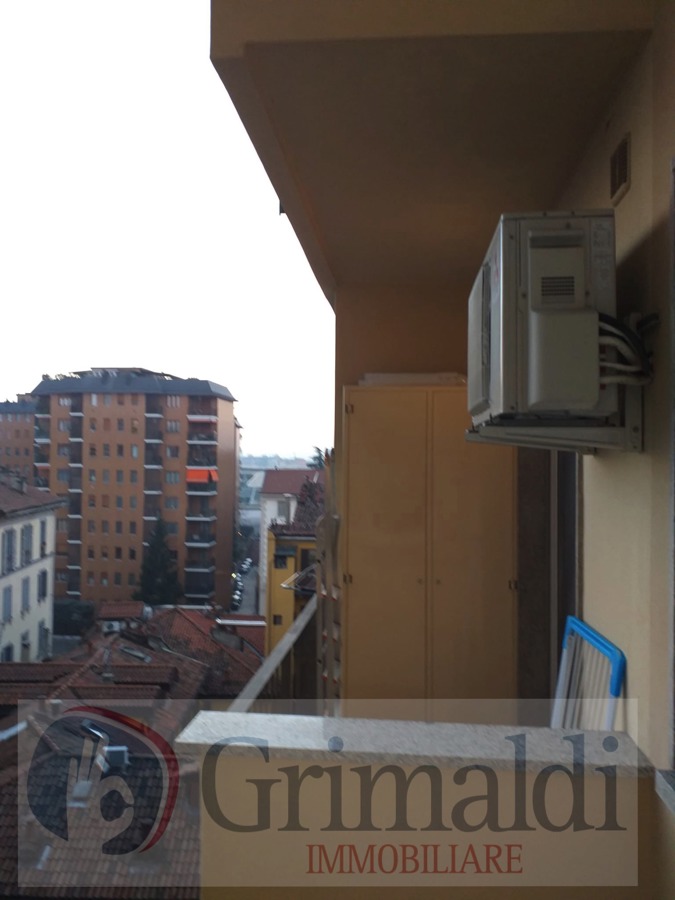 Foto 2 di 13 - Appartamento in affitto a Milano
