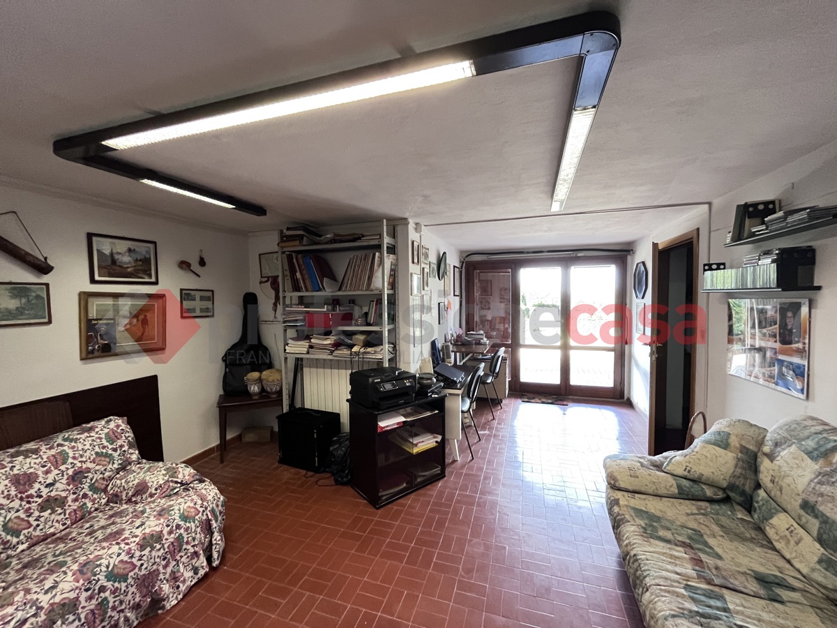 Foto 30 di 30 - Villa in vendita a Crespina Lorenzana