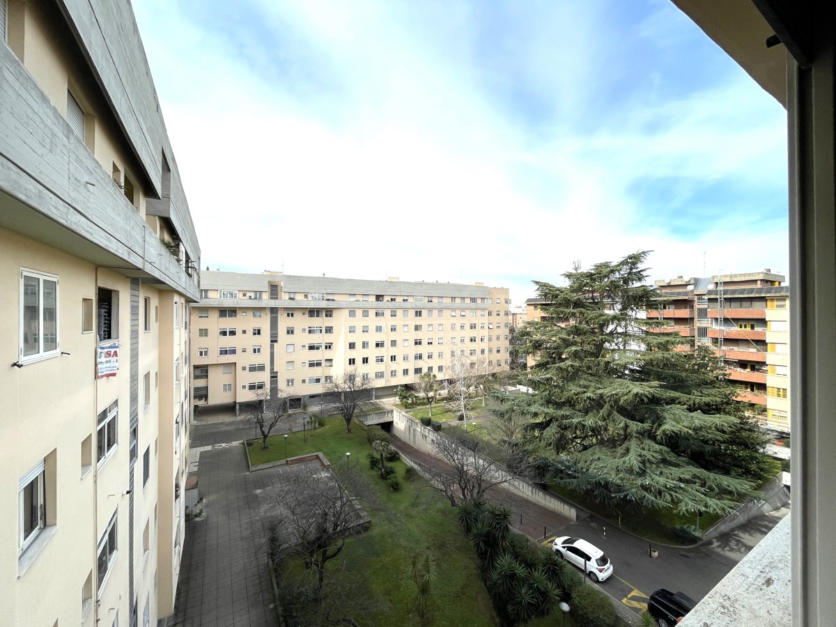 Foto 35 di 40 - Appartamento in vendita a Roma