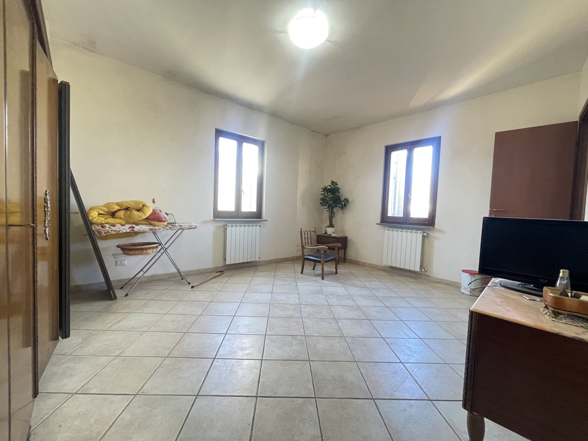 Foto 8 di 17 - Appartamento in vendita a Foligno