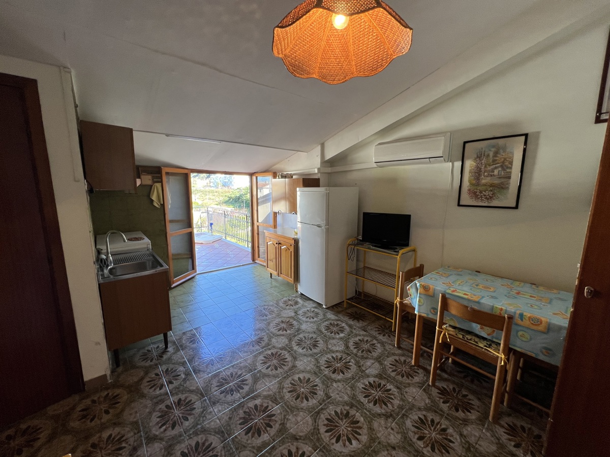 Foto 17 di 50 - Appartamento in vendita a Falconara Albanese