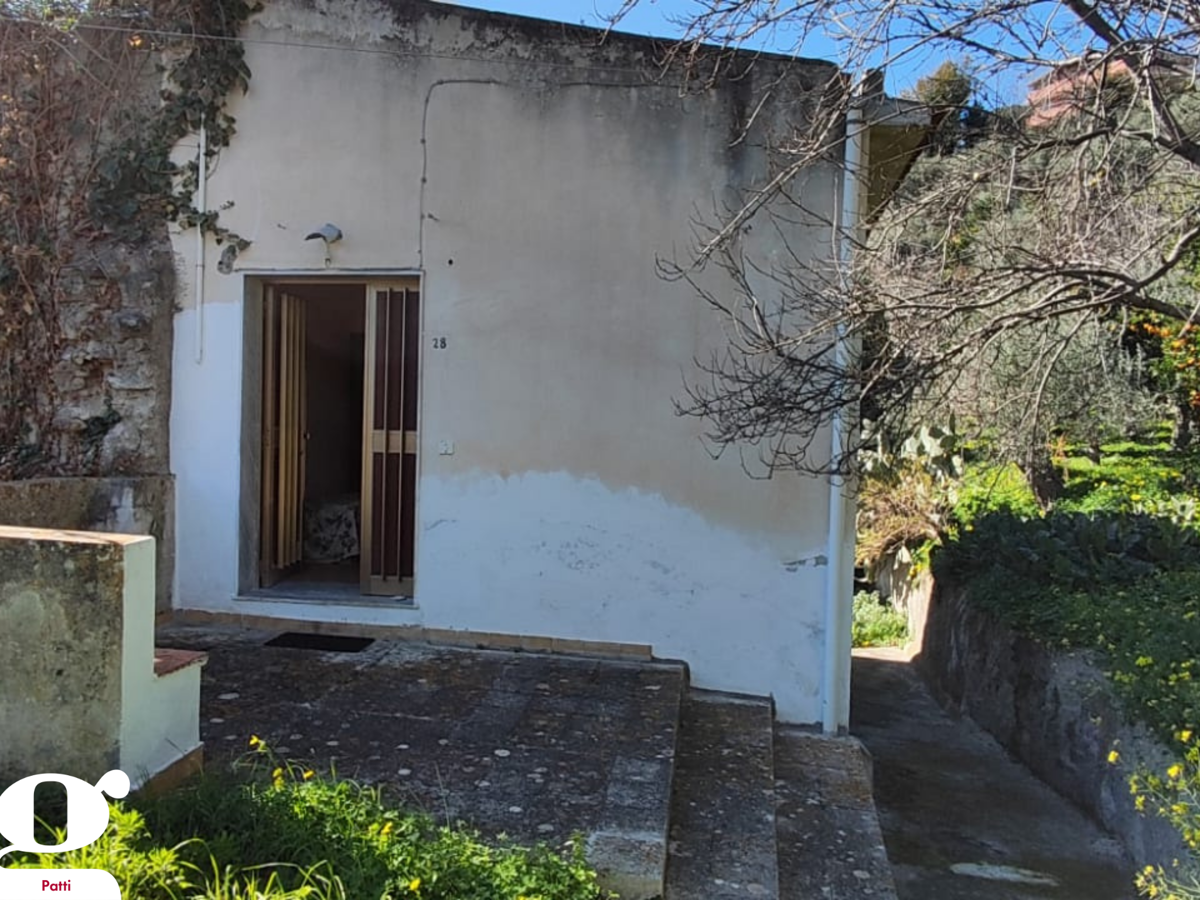 Foto 13 di 15 - Casa indipendente in vendita a Montagnareale
