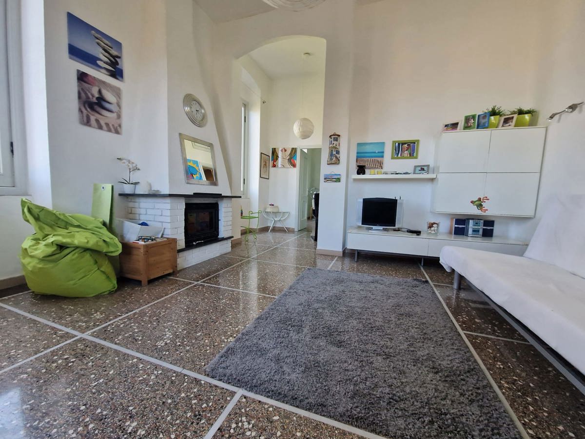 Foto 1 di 18 - Appartamento in vendita a Villanova d'Albenga