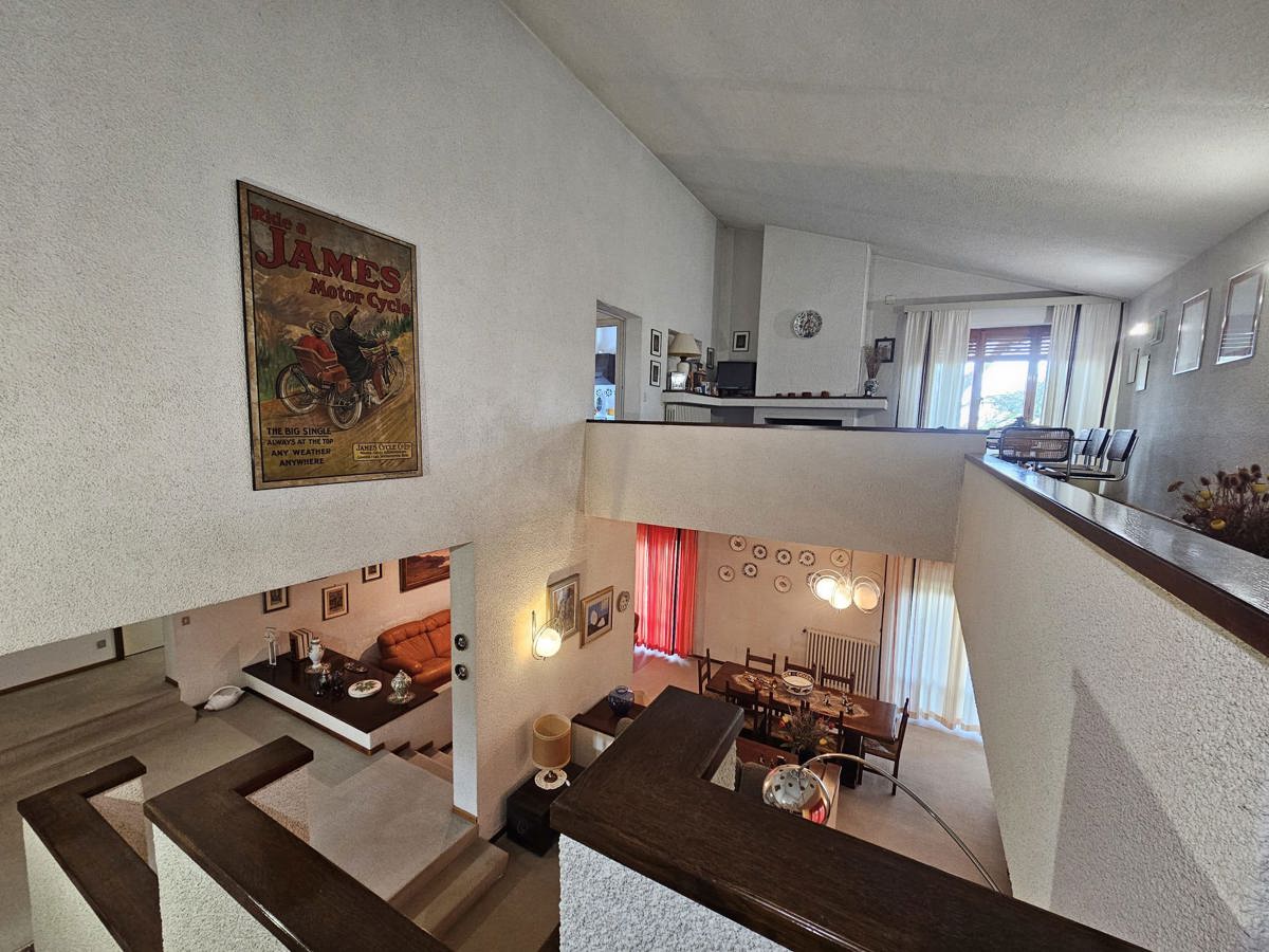 Foto 23 di 40 - Villa in vendita a Arezzo