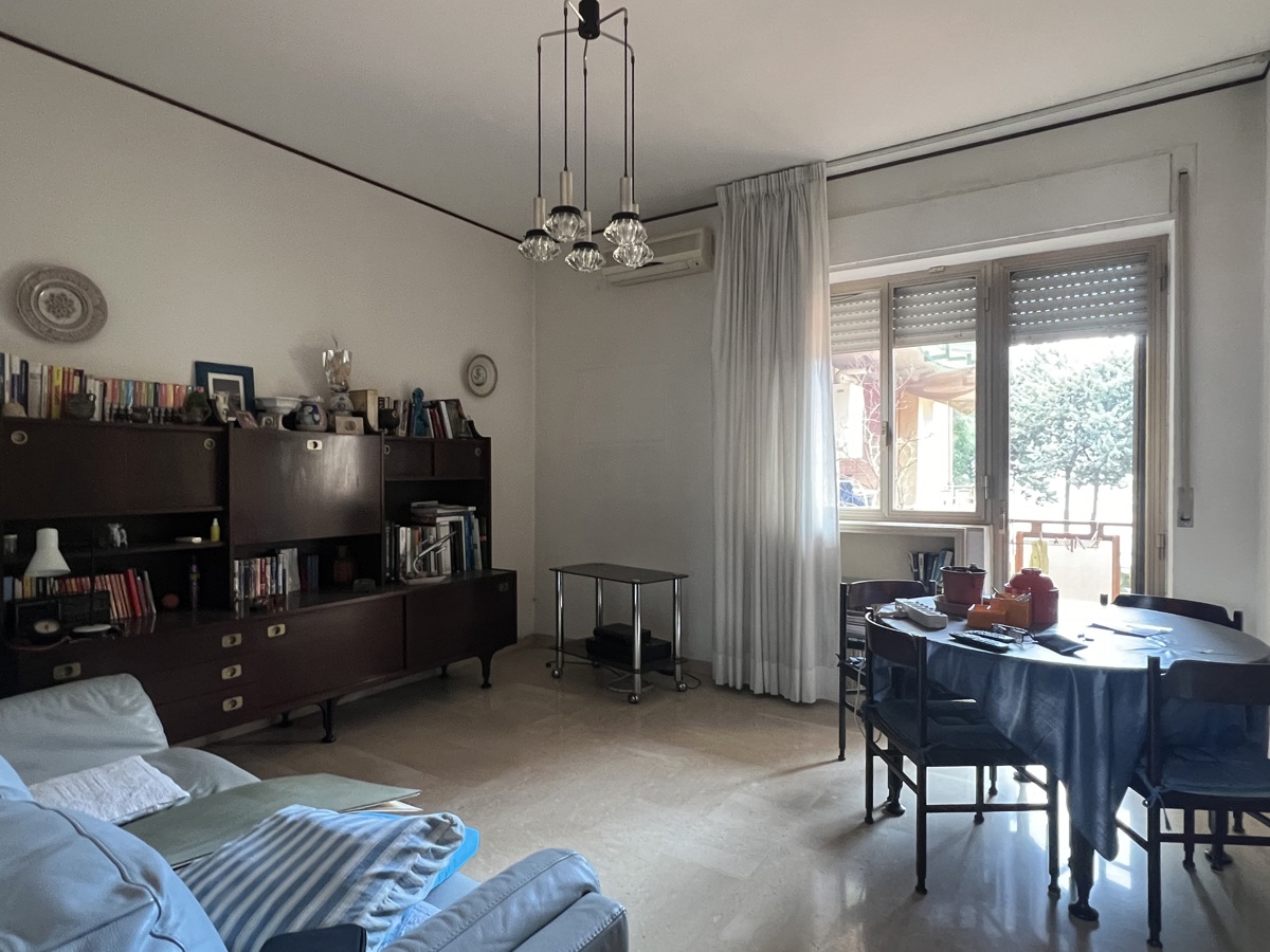 Foto 3 di 21 - Appartamento in vendita a Taranto
