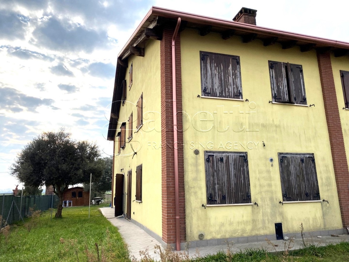 Foto 15 di 15 - Villa a schiera in vendita a Ferrara