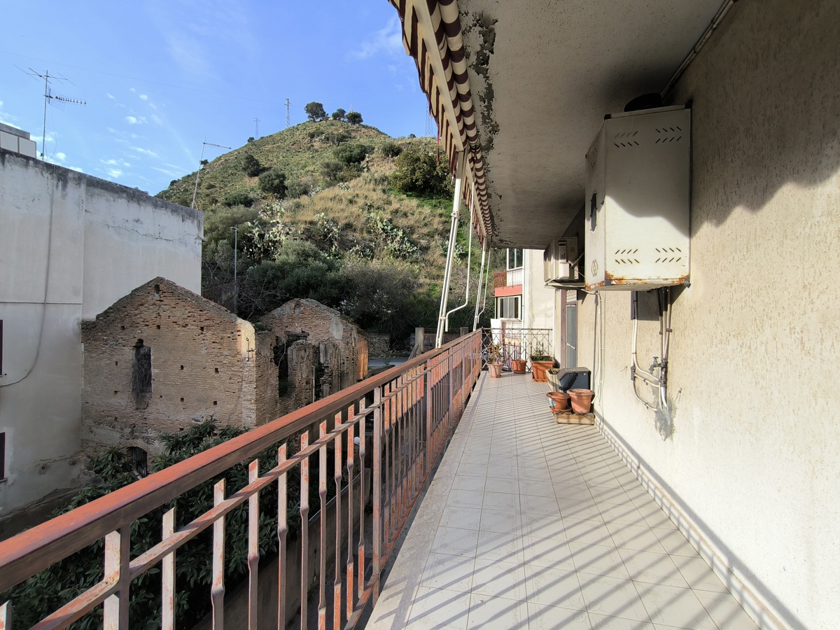 Foto 14 di 16 - Appartamento in vendita a Messina