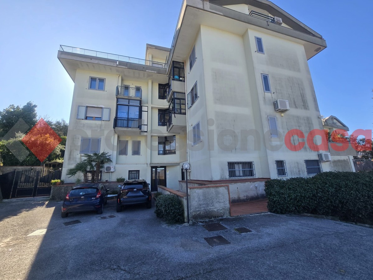 Foto 28 di 30 - Appartamento in vendita a Salerno