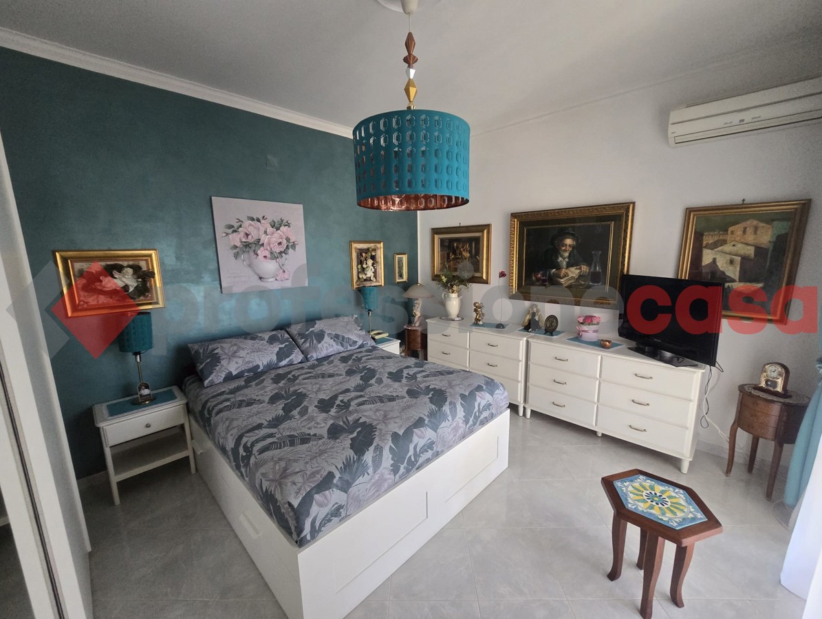 Foto 11 di 30 - Appartamento in vendita a Salerno