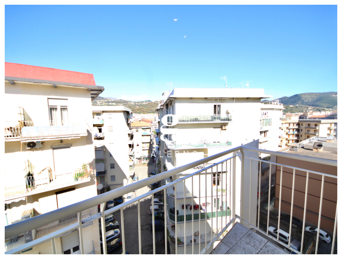 Foto 18 di 24 - Appartamento in vendita a Salerno