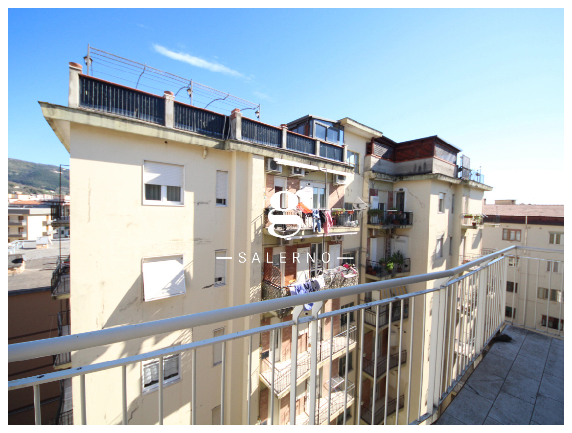 Foto 19 di 24 - Appartamento in vendita a Salerno