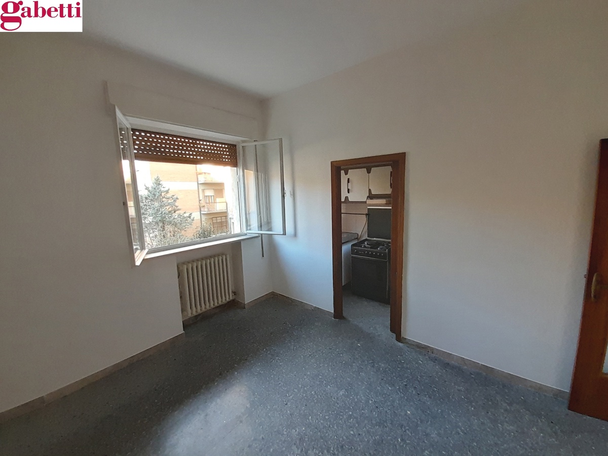 Foto 3 di 13 - Appartamento in vendita a Poggibonsi