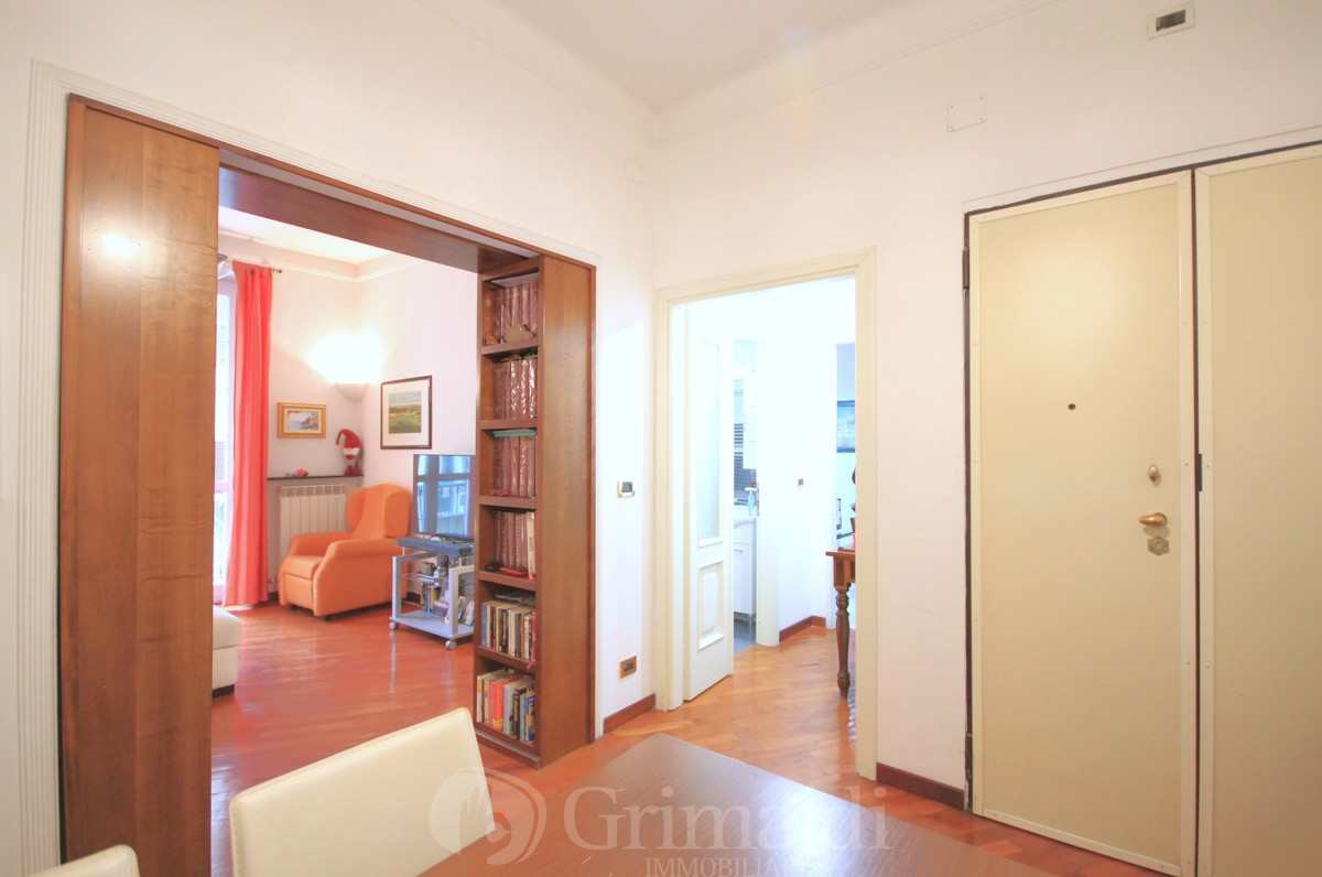 Foto 11 di 15 - Appartamento in vendita a Genova