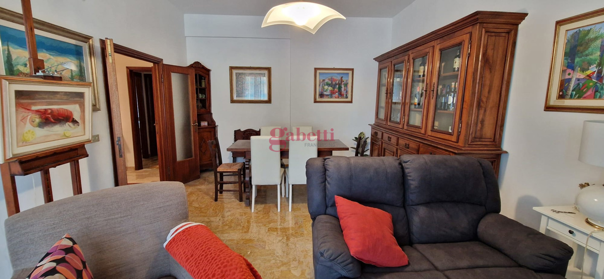 Foto 26 di 27 - Appartamento in vendita a Firenze
