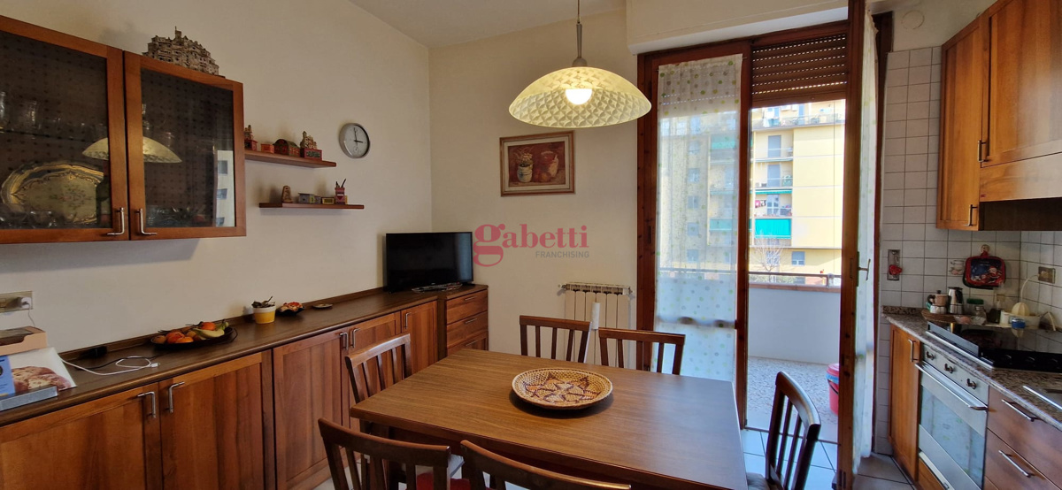 Foto 1 di 27 - Appartamento in vendita a Firenze
