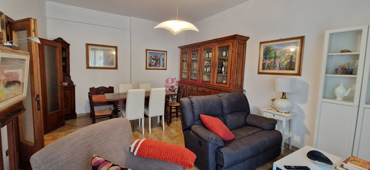Foto 21 di 27 - Appartamento in vendita a Firenze