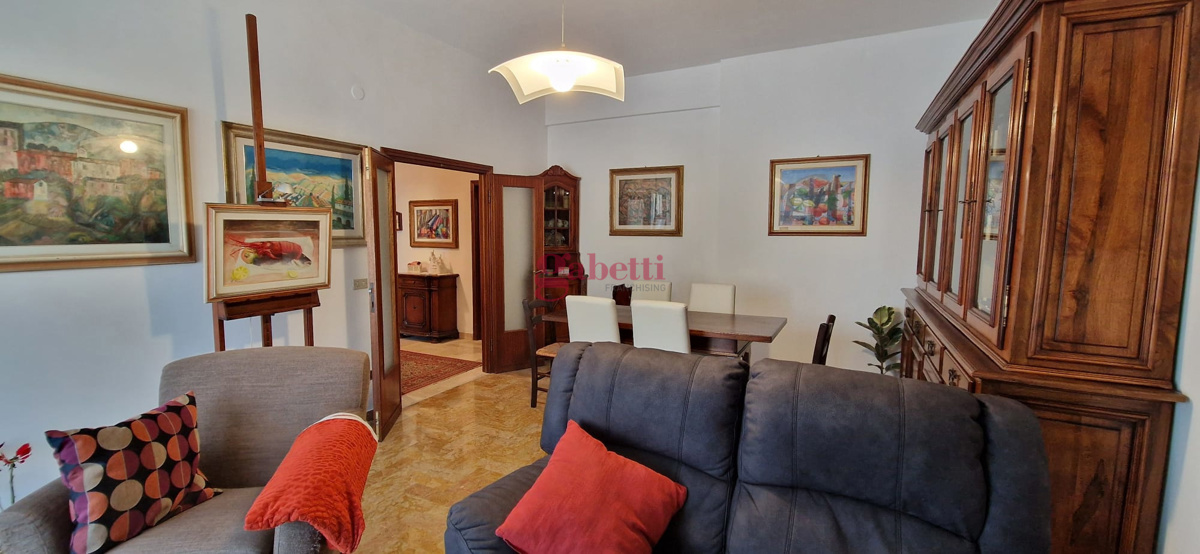 Foto 15 di 27 - Appartamento in vendita a Firenze