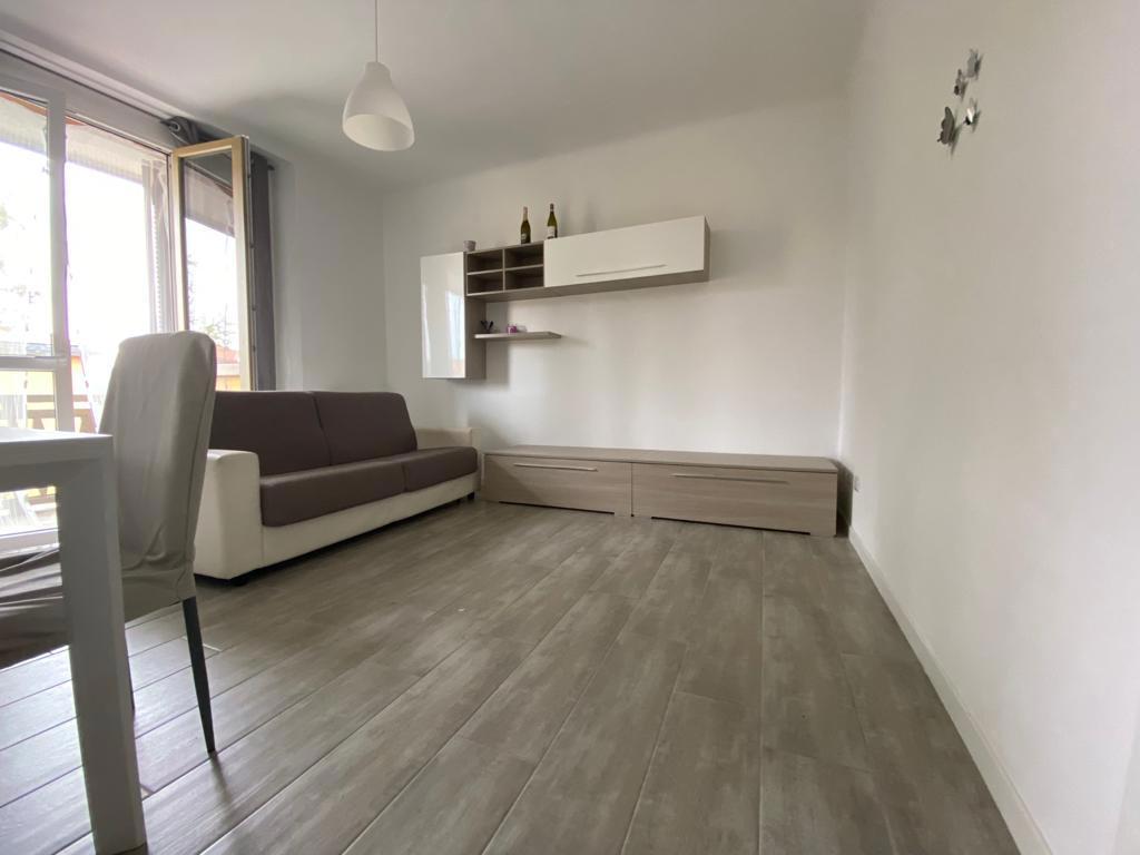 Foto 1 di 16 - Appartamento in vendita a Legnano