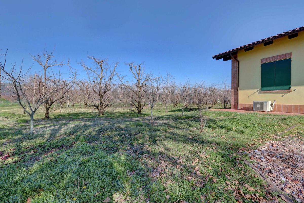 Foto 2 di 7 - Terreno in vendita a Vignola