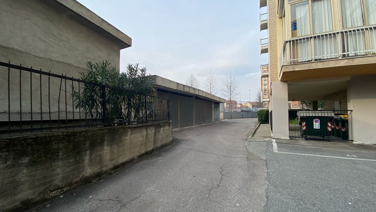 Foto 13 di 14 - Garage in vendita a Torino