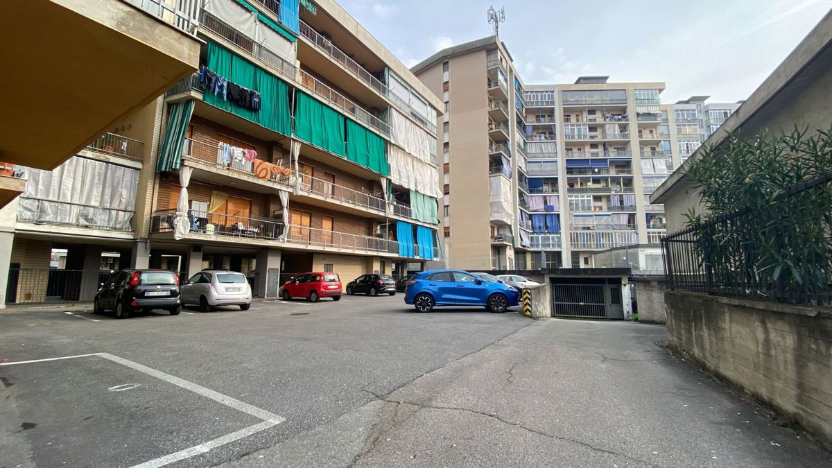 Foto 12 di 14 - Garage in vendita a Torino