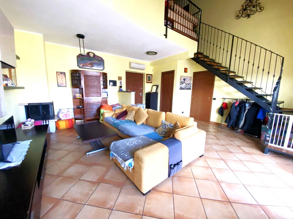 Foto 3 di 23 - Appartamento in vendita a Gropello Cairoli