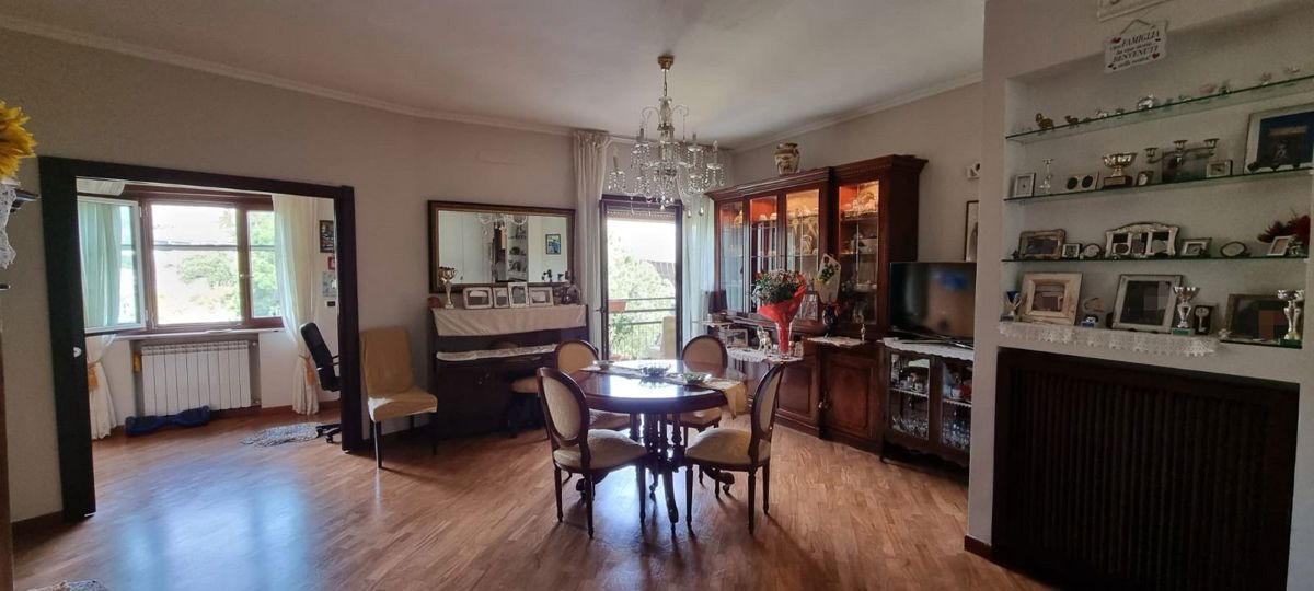 Foto 2 di 15 - Appartamento in vendita a Napoli