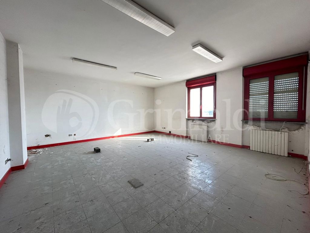 Foto 13 di 13 - Appartamento in vendita a Castelbellino