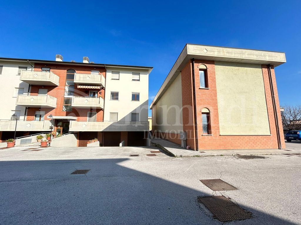 Foto 8 di 13 - Appartamento in vendita a Castelbellino