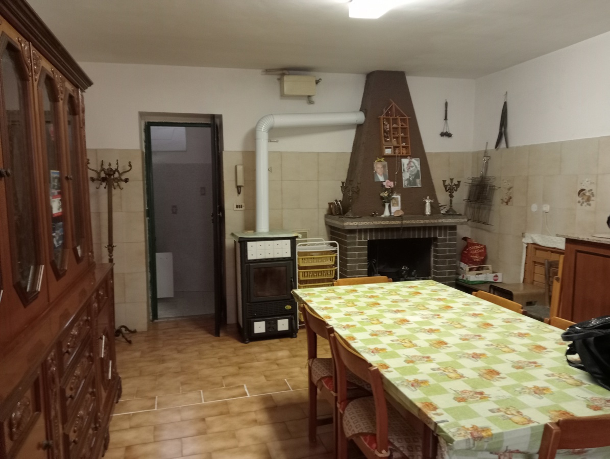 Foto 1 di 17 - Appartamento in vendita a Tagliacozzo