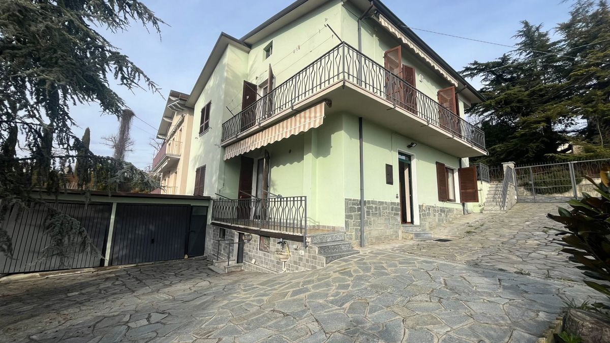 Foto 2 di 17 - Villa in vendita a Montalto Pavese